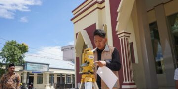 OIF UMSU Pastikan Arah Kiblat Masjid Asy-Syarif di Kampus STIKes Indah Medan