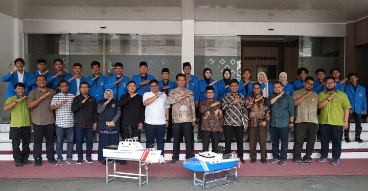 Rektor UMSU Lepas 19 Mahasiswa Menuju Ajang Nasional KKI, MTQ, dan Peksiminas 2026