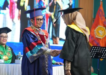 Pascaakuisisi STIKes Indah, Rektor Beri Beasiswa Hingga Buka Peluang Kerja ke Jepang